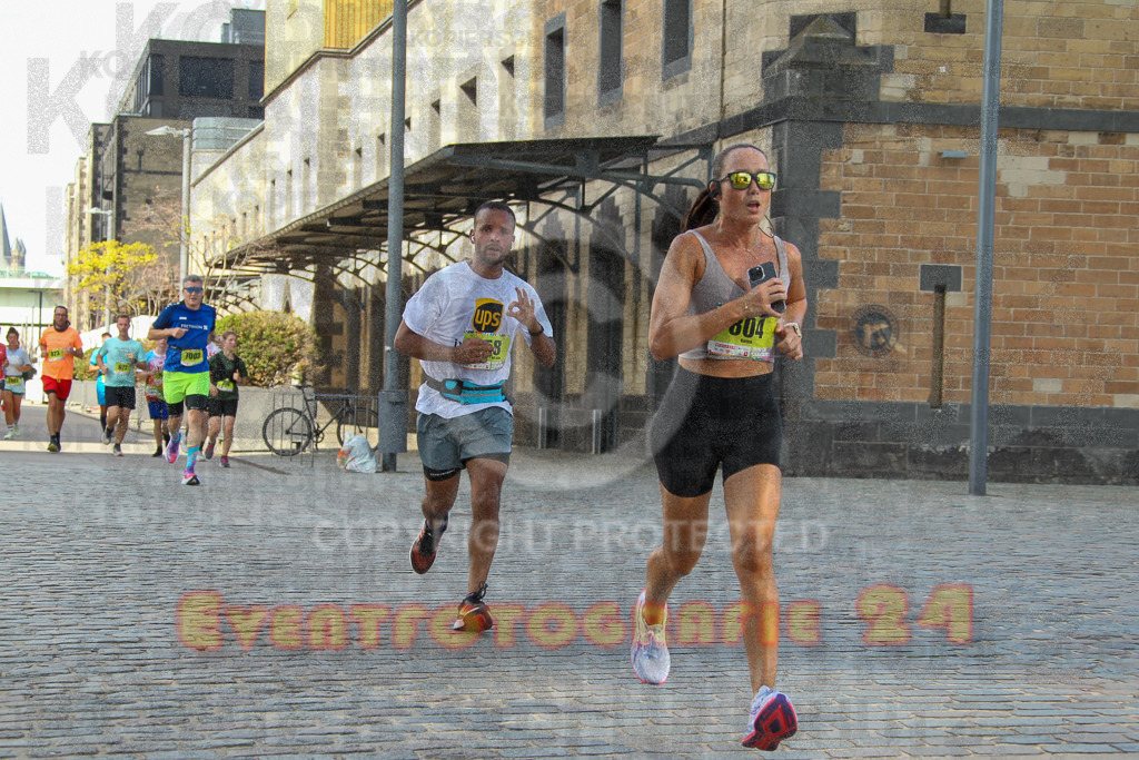 250920_1454_EV4_7485 | Sportfotografie im Rhein-Sieg Kreis, Köln, Bonn, NRW, Rheinland Pfalz, Hessen, etc. Unser Tätigkeitsfeld umfasst den Laufsport vom Volkslauf über den Marathon, Duathlon, Triathon bis zum Ultralauf wie Kölnpfad Ultra oder Schindertrail.