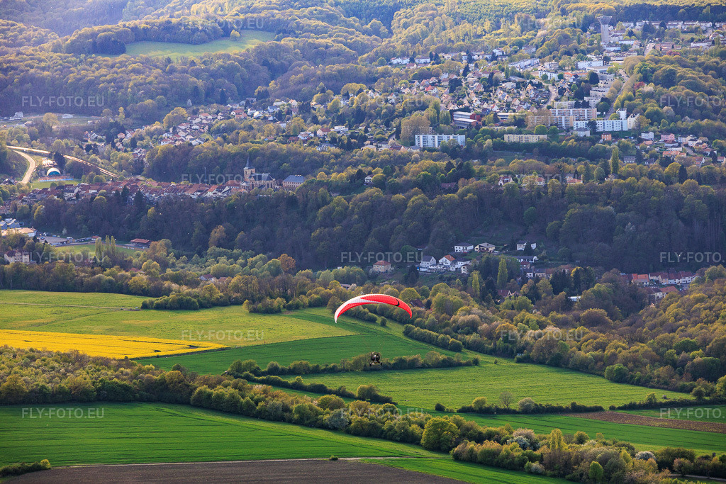 Vue aérienne: Vue de la ville depuis l'est à Hombourg-Haut dans le département Moselle, France – .Photo: IMG_154684.jpg prise le 17/04/2026 par Werner Riehm/FLY-FOTO.eu – Résolution de l'original: 6000 x 4000 px