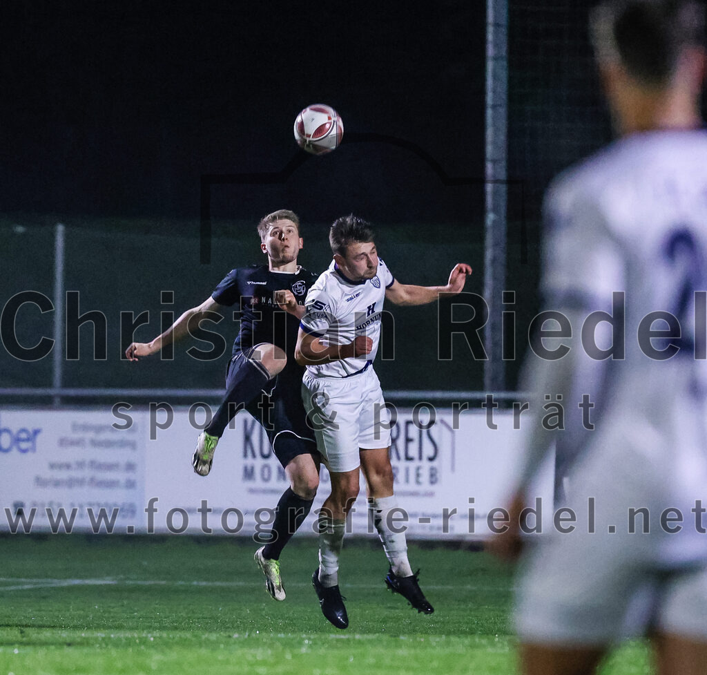 2024-03-15_031_FC_Schwaig_gegen_1_FC_Garmisch-Partenkirchen | Oberding, Deutschland, 15.03.2024:
Fußball, Landesliga Südost 2023 / 2024, 25. Spieltag, FC Schwaig gegen 1. FC Garmisch-Partenkirchen, Endergebnis: 4:0

Tobias Jell (FC Schwaig, #2)

Foto: Christian Riedel / fotografie-riedel.net