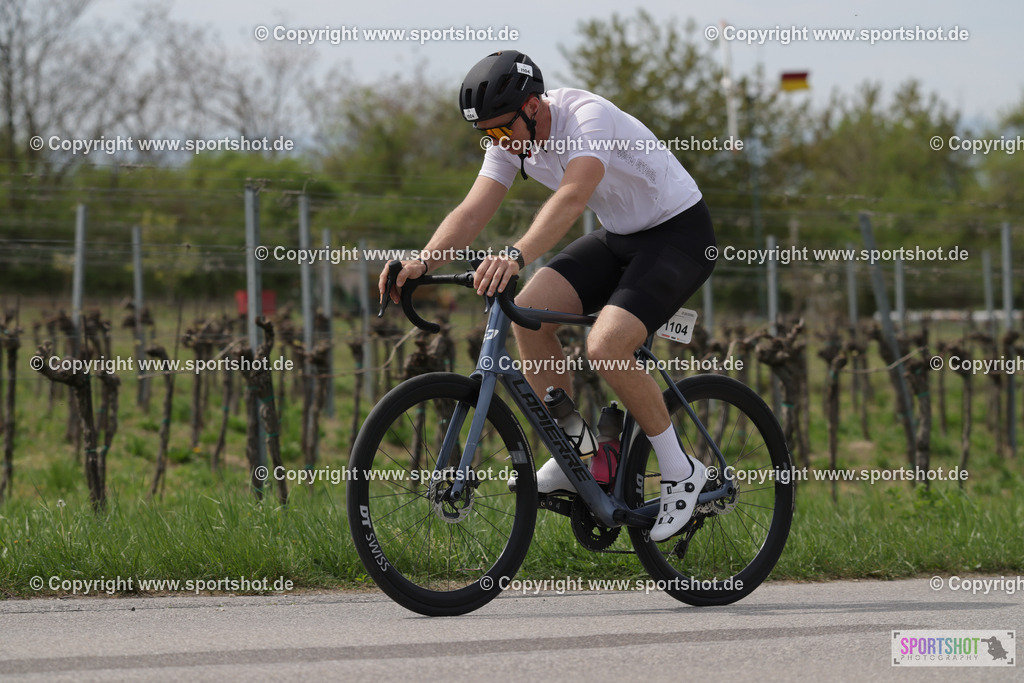 368A4667 | Neusiedlersee Radmarathon 2026@sportshot_your_pictrs #yourpictures#roadtowm2029 #nrm #neusiedlerseeradmarathon #neusiedlersee #neusiedlerseetourismus #burgenland #mörbisch #nrm26 #burgenlandtourismus #voglundco #poweredbyburgenlandtourismus #radsport #rad #marathon #ucigranfondo #visitburgenland #ucigranfondoworldseries