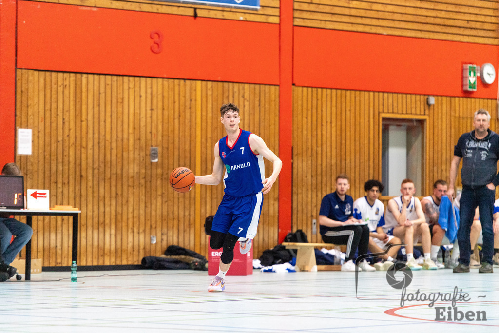 SV Ofenerdiek-TuS Ofen | SV Ofenerdiek (weiß)-TuS Ofen (blau) am 18.02.2024 in Ofenerdiek (Sporthalle Lagerstraße), Deutschland, Photo: Philip Eiben 2023 - Realisiert mit Pictrs.com