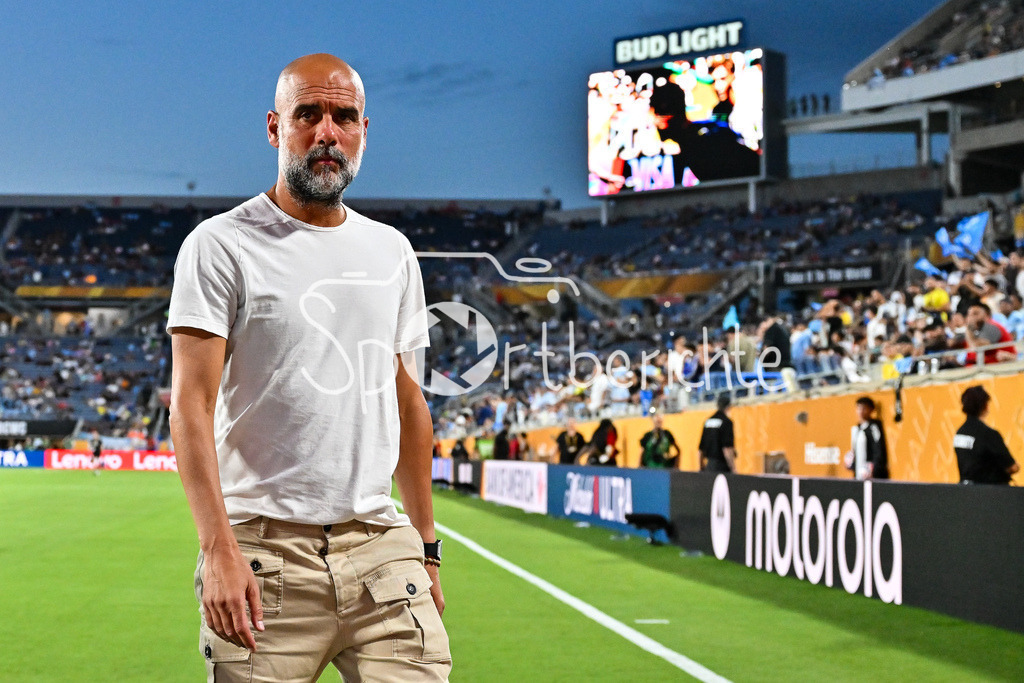 Manchester City - Al-Hilal SFC | im Bild Pep GUARDIOLA Trainer Manchester City / Einzelfoto / Freisteller / FIFA Club World Cup: Manchester City - Al-Hilal SFC, Camping World Stadium am 30.06.2025 / NOT FOR SALE IN USA