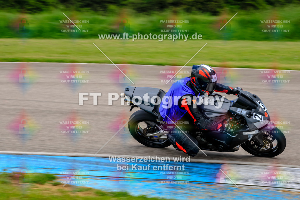 MotoTeam-9696 | Hier findet Ihr Bilder von Touristenfahrten auf der Nürburgring Nordschleife oder von anderen Veranstaltungen die ich besucht habe. Viel Spass beim Durch Schauen 