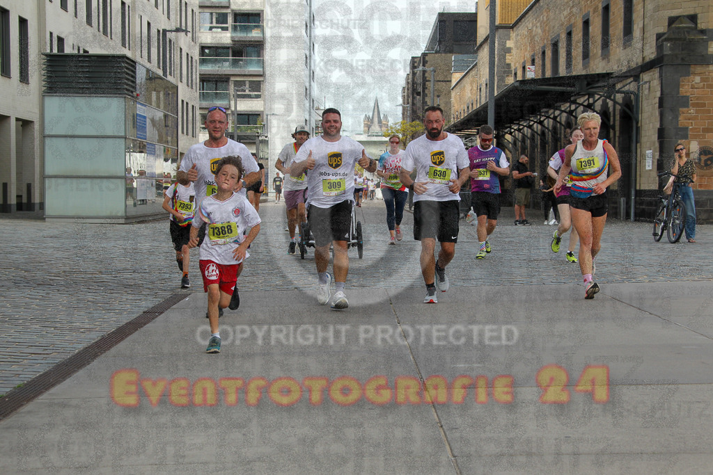 250920_1335_EV4_6191 | Sportfotografie im Rhein-Sieg Kreis, Köln, Bonn, NRW, Rheinland Pfalz, Hessen, etc. Unser Tätigkeitsfeld umfasst den Laufsport vom Volkslauf über den Marathon, Duathlon, Triathon bis zum Ultralauf wie Kölnpfad Ultra oder Schindertrail.