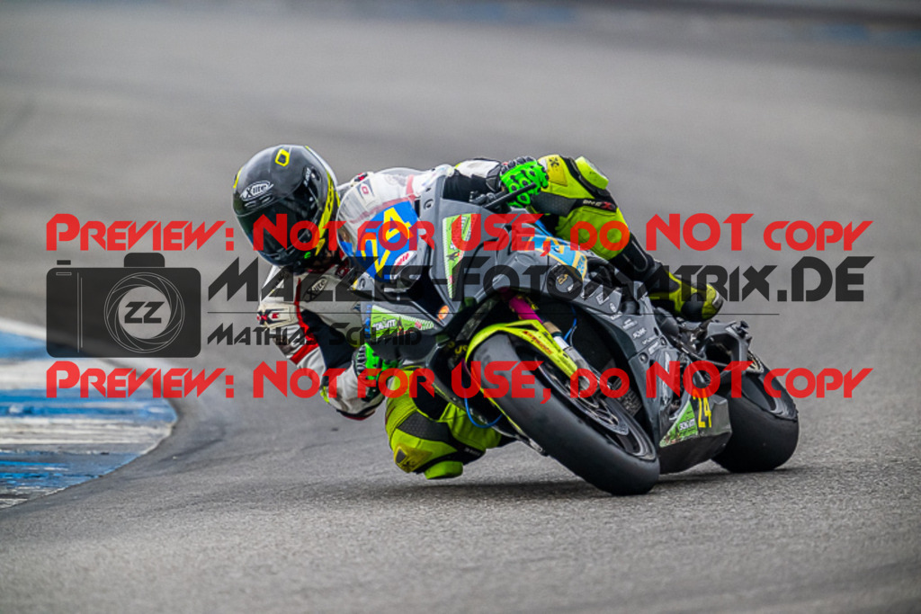 MaZZes_FotoMatrix_220925_0490 | PRO SUPERSTOCK