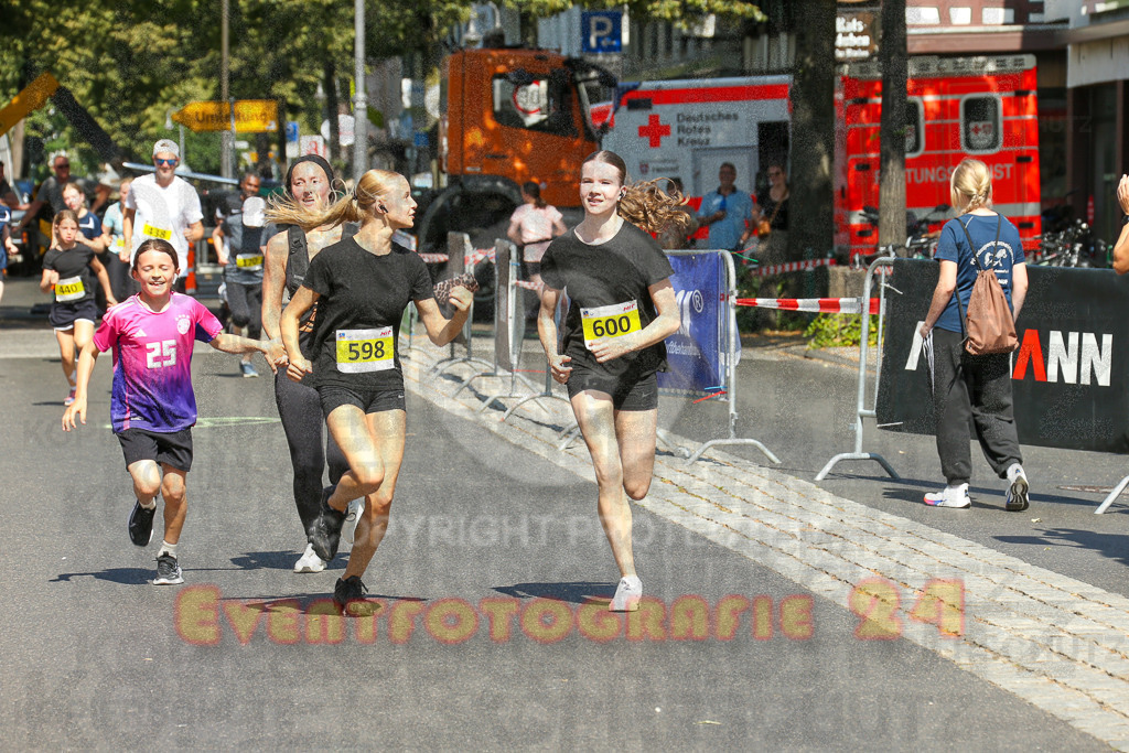 250621_1046_EX1_2478 | Sportfotografie im Rhein-Sieg Kreis, Köln, Bonn, NRW, Rheinland Pfalz, Hessen, etc. Unser Tätigkeitsfeld umfasst den Laufsport vom Volkslauf über den Marathon, Duathlon, Triathon bis zum Ultralauf wie Kölnpfad Ultra oder Schindertrail.