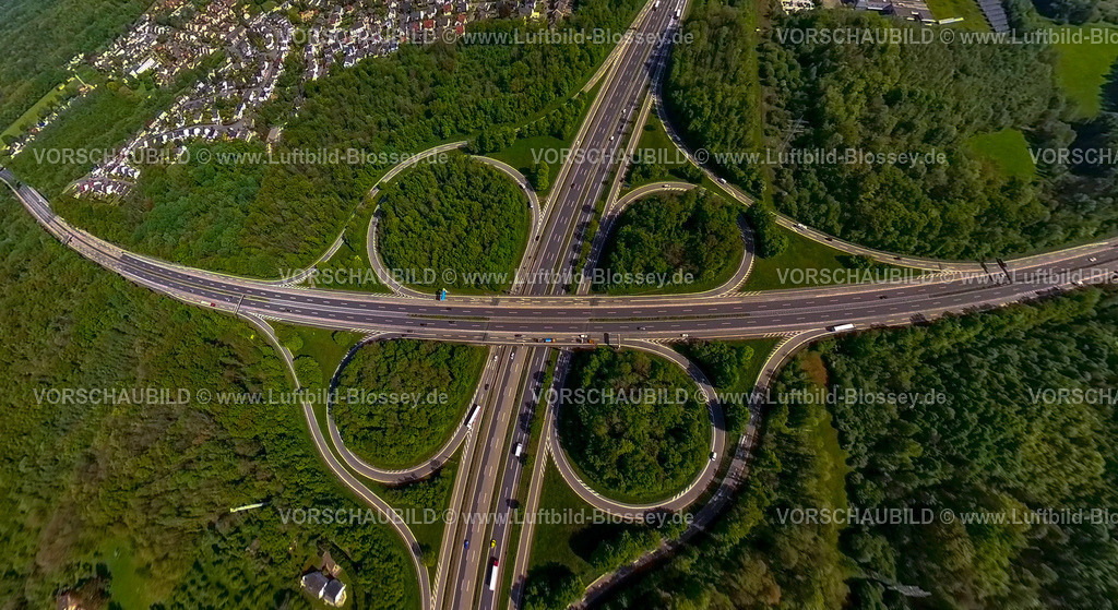 Hagen240590253BAB-KreuzHagen_A45_A44 | Luftbild, Autobahnkreuz Hagen mit der Autobahn A45 und Autobahn A46, Waldgebiet, Erdkugel, Fisheye Aufnahme, Fischaugen Aufnahme, 360 Grad Aufnahme, tiny world, little planet, fisheye Bild, Lennetal, Hagen, Ruhrgebiet, Nordrhein-Westfalen, Deutschland
