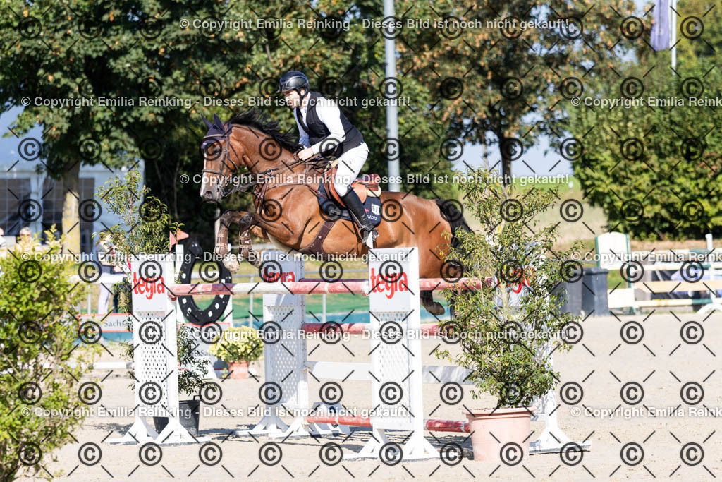 CL5A9700 | Emilia Reinking Fotografie - Realisiert mit Pictrs.com