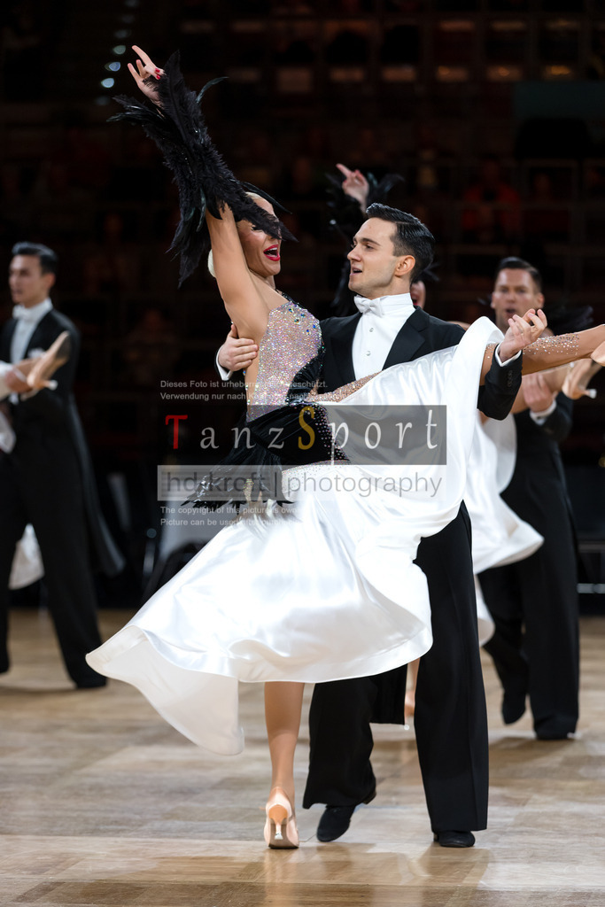 20241109_DM-Formationen_Vorrunde_2758 | Tanzsportbilder, Standardtanz, Lateintanz, WDSF, DTV, LTVB, dancecomp, goc, hessen tanzt, blaues band der spree, walzer, tango, wiener walzer, slowfox, quickstepp, samba, rumba, cha-cha-cha, paso doble. jive, hd-kroft photography, turniertanzsport