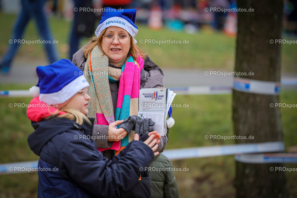 6. Bonner Nikolauslauf; Bonn, 14.12.2025 | Impressionen vom 6. Bonner Nikolauslauf am 14.12.2025 in Bonn (Nordrhein-Westfalen). 