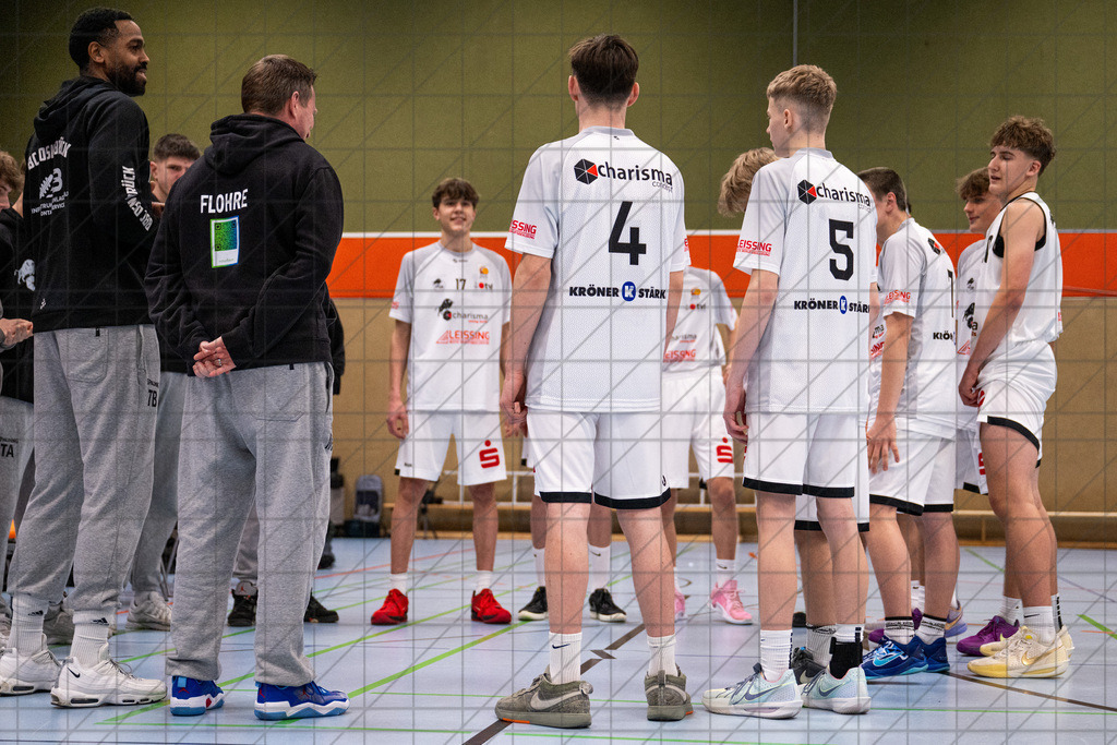 JBBL 24/25 | 26.01.2025 | Charisma Young Bulls vs. Gartenzaun24 Baskets Paderborn | JBBL 24/25 | 26.01.2025 | Charisma Young Bulls vs. Gartenzaun24 Baskets Paderborn - - - - - CREDIT, www.bullenfotos.de, Martin König, Hörner Weg 40, D-49078 Osnabrück, +4917663732967, Nutzung und Weitergabe nur zu den vereinbarten Zwecken. Presseanfragen an Urheber. Alle Rechte beim Urheber. - - - - - - Realisiert mit Pictrs.com