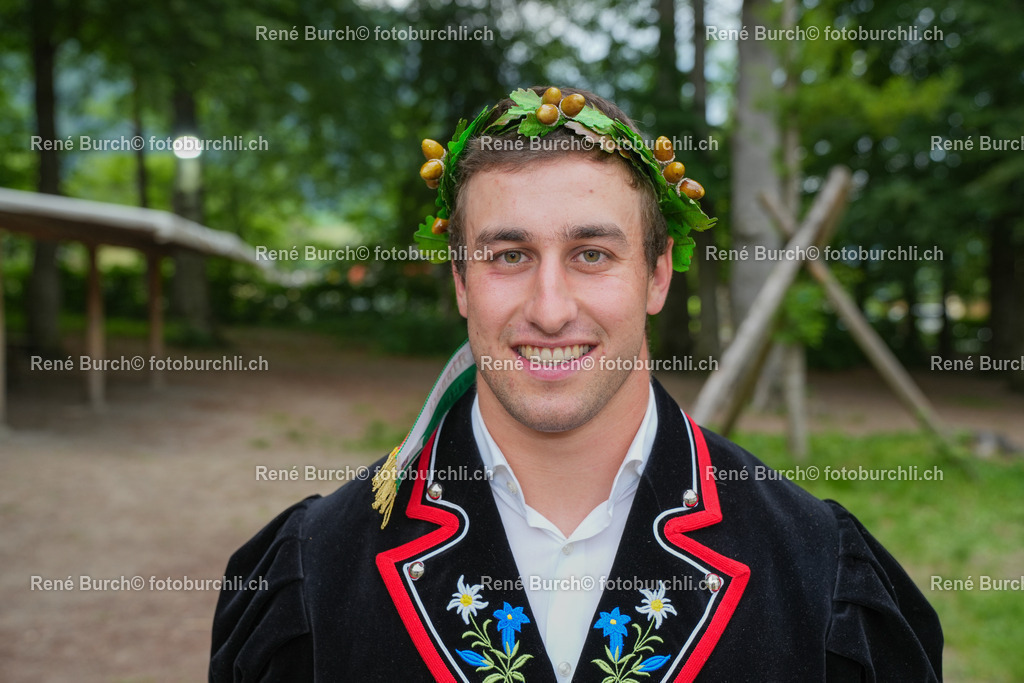 Staub Ivan | René Burch leidenschaftlicher Fotograf aus Kerns in Obwalden.  Hier finden sie Sport, Landschaft und Natur Fotografie.
 - Realisiert mit Pictrs.com
