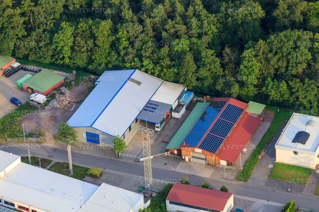 Luftbild: Gewerbegebiet Am Gäxwald mit Ralf Birkmeyer KFZ-Werkstatt in Herxheim bei Landau im Bundesland Rheinland-Pfalz in Deutschland. Foto: IMG_51423.jpg vom 04.08.2012 durch Werner Riehm/FLY-FOTO.de