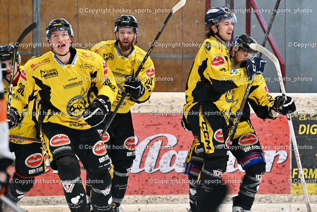 EC Hornets Spittal vs. USC Piraten Velden 18.2.2024 | #88 Zauchner Daniel EC Hornets Spittal, #70 Kronig Daniel EC Hornets Spittal, #10 Ortner Philipp EC Hornets Spittal, #33 Kabas Michael EC Hornets Spittal, EC Hornets Spittal vs. USC Piraten Velden 18.2.2024, EC Hornets Spittal vs. USC Piraten Velden 18.2.2024 am 18.02.2024 in Spittal an der Drau (Eissportzentrum Spittal), Austria, (Photo by Bernd Stefan)