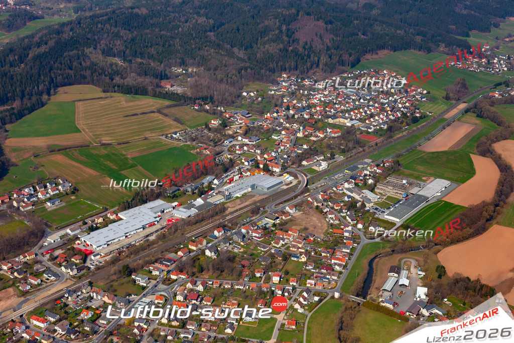 Das Luftbild der Stadt Stockheim wurde 2019 vom Flugzeug heraus erstellt (keine Drohne) Aufnahmehöhe ca.400 Meter- hohe Auflösung- beste Druck-Qualität garantiert!