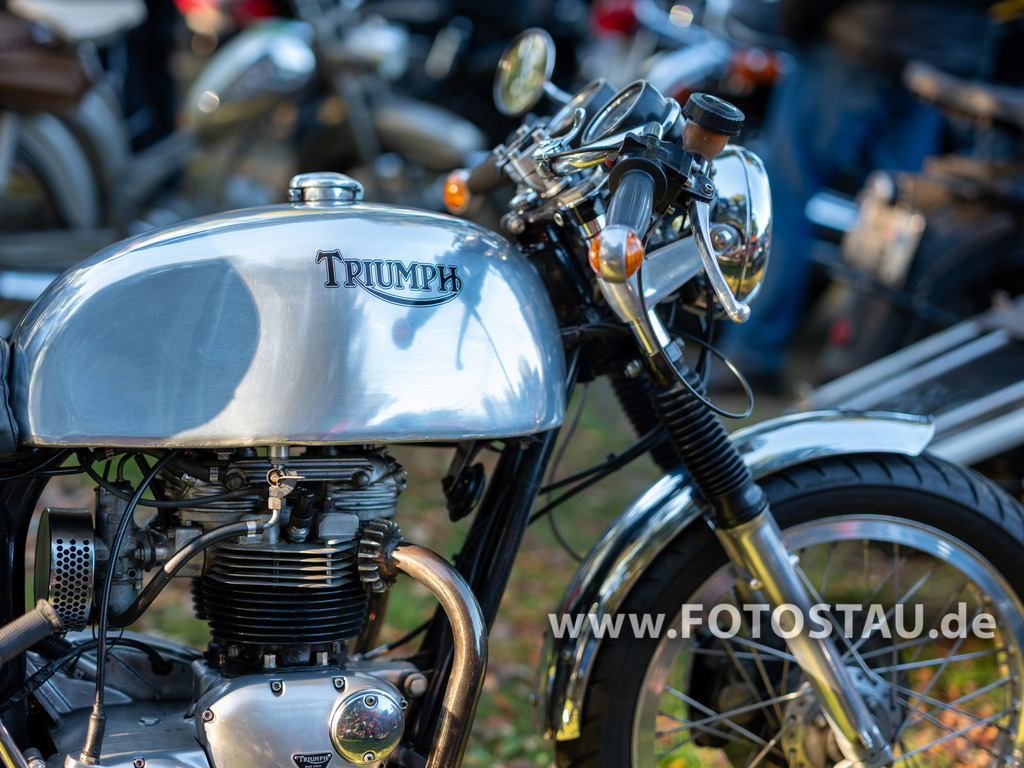20251018-00116 | Syke Barrien 2025 Oldtimer Treffen - Realisiert mit Pictrs.com