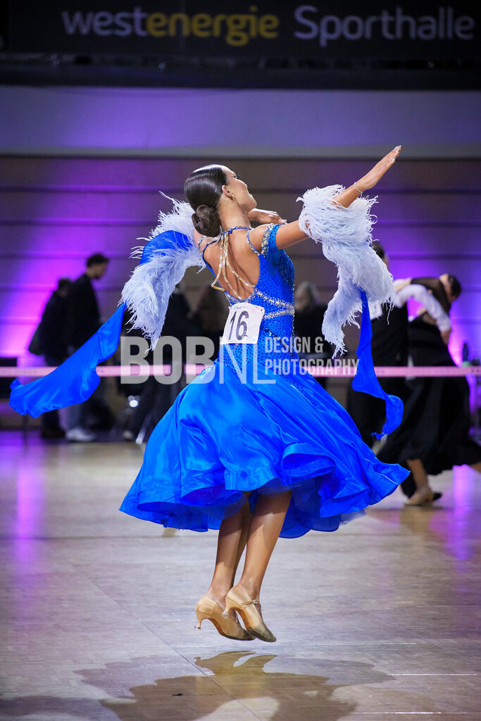 Winter Dance Festival | Mülheim a.d. Ruhr - 13.12.2025: Winter Dance Festival in Mülheim a.d. Ruhr (Westenergiehalle), Germany. Photo by: BobNL design &amp; photography  - Realized with Pictrs.com
