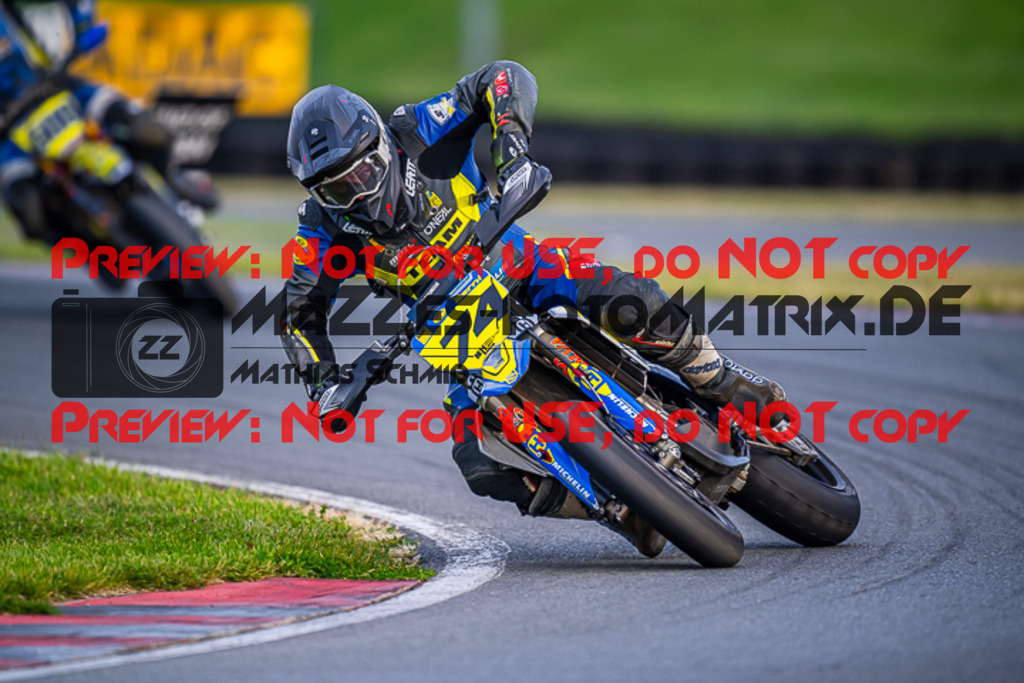 MaZZes_FotoMatrix_231001_7537 | S1