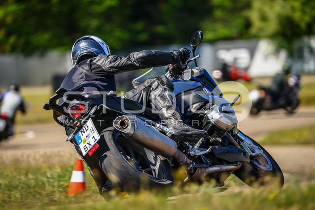 0325-260509DCB-038_325 | Deine Full-Service-Agentur für ✔️Videoproduktionen und ✔️Motorsportfotografie Jetzt Angebot anfragen!