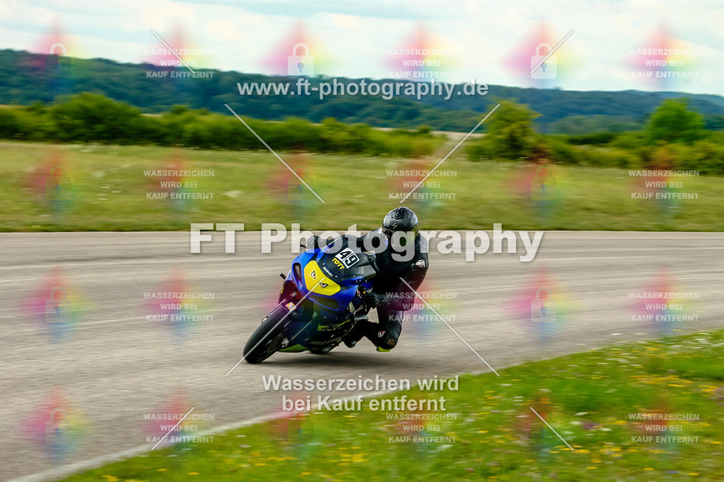 Chambley Juli-3337 | Hier findet Ihr Bilder von Touristenfahrten auf der Nürburgring Nordschleife oder von anderen Veranstaltungen die ich besucht habe. Viel Spass beim Durch Schauen 