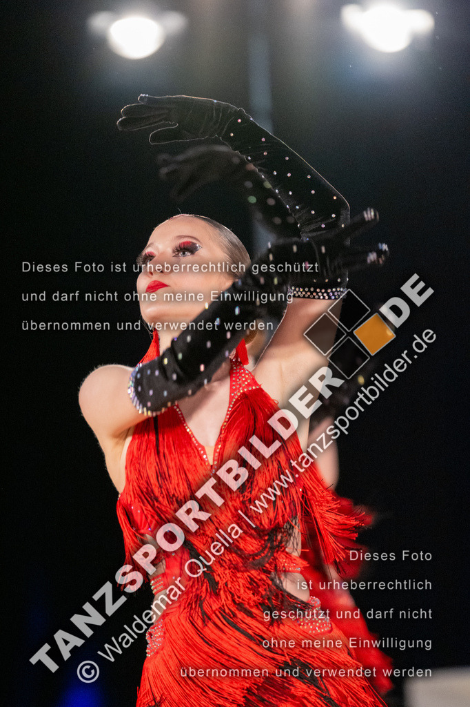 20250504-00729 | Hier finden Sie Tanz Bilder vom Latein und Standard Formationen tanzen. Sportbilder vom Tanzsport. Schöne Fotos und von Weltmeisterschaft, Europameisterschaft, Bundesliga, Regionalliga, Oberliga und Landesliga sowie von GOC Stuttgart, DanceComp, WM Bremen