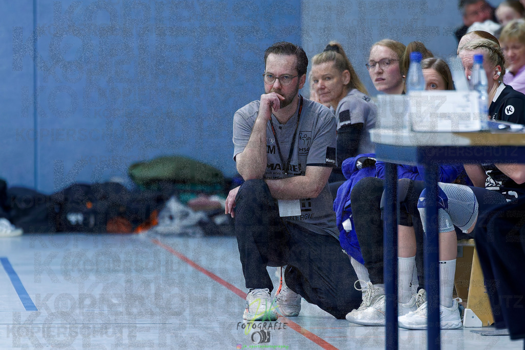 Handball Frauen Oberliga Mitte, HSG Eibelshausen/Ewersbach - HSG Lumdatal | Handball Frauen Oberliga Mitte, HSG Eibelshausen/Ewersbach - HSG Lumdatal am 21.02.2026 in Dietzhölztal-Steinbrücken (Sporthalle am Hammerweiher)Photo © 2026 - Jörg Heinrich - Realisiert mit Pictrs.com