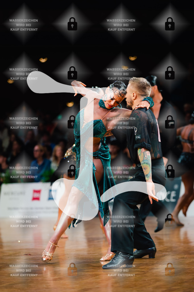 GOC 2025 - WDSF GrandSlam Latin 4th (96) Ionut Alexandru Miculescu _ Andra Pacurar (Romania)-2025-08-23-2489 | Webshop for digital downloads and prints of dance sport, event & show photographer Julian Link - Realisiert mit Pictrs.com