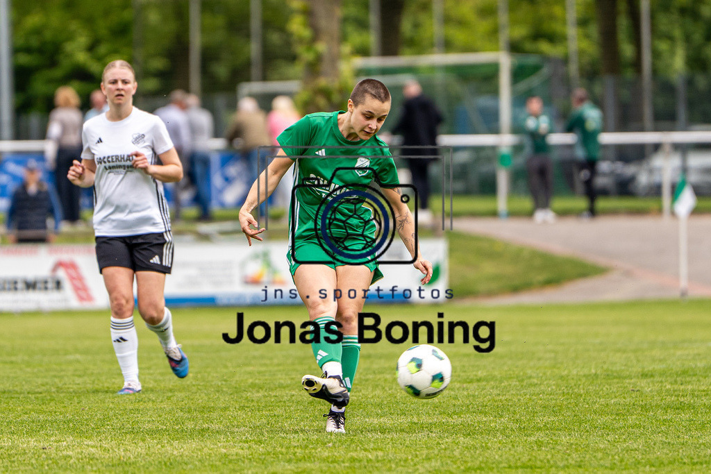Fußball I Frauen I Saison 2025-2026 I Oberliga Niedersachsen I 22. Spieltag I TuS Lutten - DJSK-SV Bunnen I 00124 | jns.sportfotos - Realisiert mit Pictrs.com