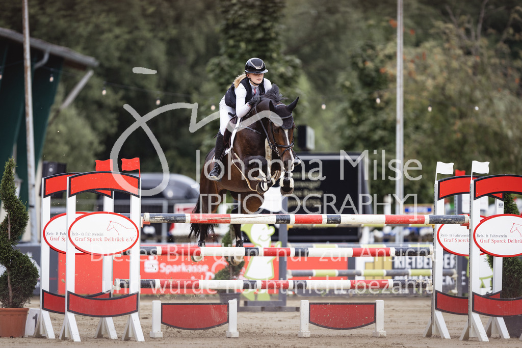 230824_Delbrueck_AmateurM2-212 | Deine schönsten Turniermomente als professionelle Fotos! Entdecke hochwertige Pferdesport-Fotografie im Online-Shop. Jetzt Fotos finden & bestellen!