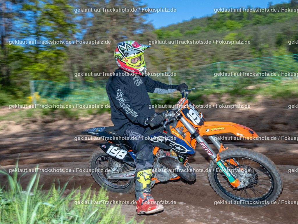 Fischbach-1 | Trackshots.de / Fokuspfalz.de - Realisiert mit Pictrs.com