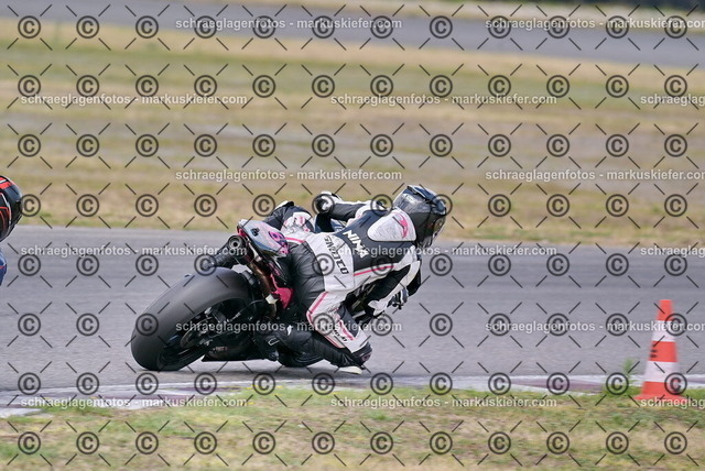26bt05-1866 | markuskiefer.com - Realisiert mit Pictrs.com