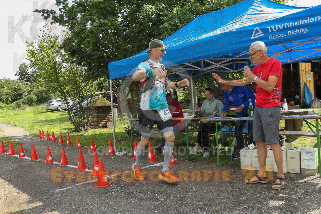 230826_1546_EX1_1440 | Sportfotografie im Rhein-Sieg Kreis, Köln, Bonn, NRW, Rheinland Pfalz, Hessen, etc. Unser Tätigkeitsfeld umfasst den Laufsport vom Volkslauf über den Marathon, Duathlon, Triathon bis zum Ultralauf wie Kölnpfad Ultra oder Schindertrail.