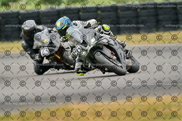 25bt05-1532 | markuskiefer.com - Realisiert mit Pictrs.com