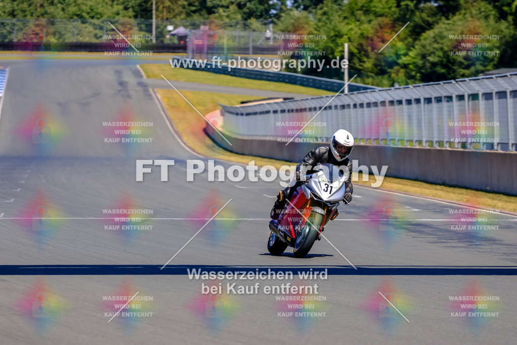 _TCM5933 | Hier findet Ihr Bilder von Touristenfahrten auf der Nürburgring Nordschleife oder von anderen Veranstaltungen die ich besucht habe. Viel Spass beim Durch Schauen 