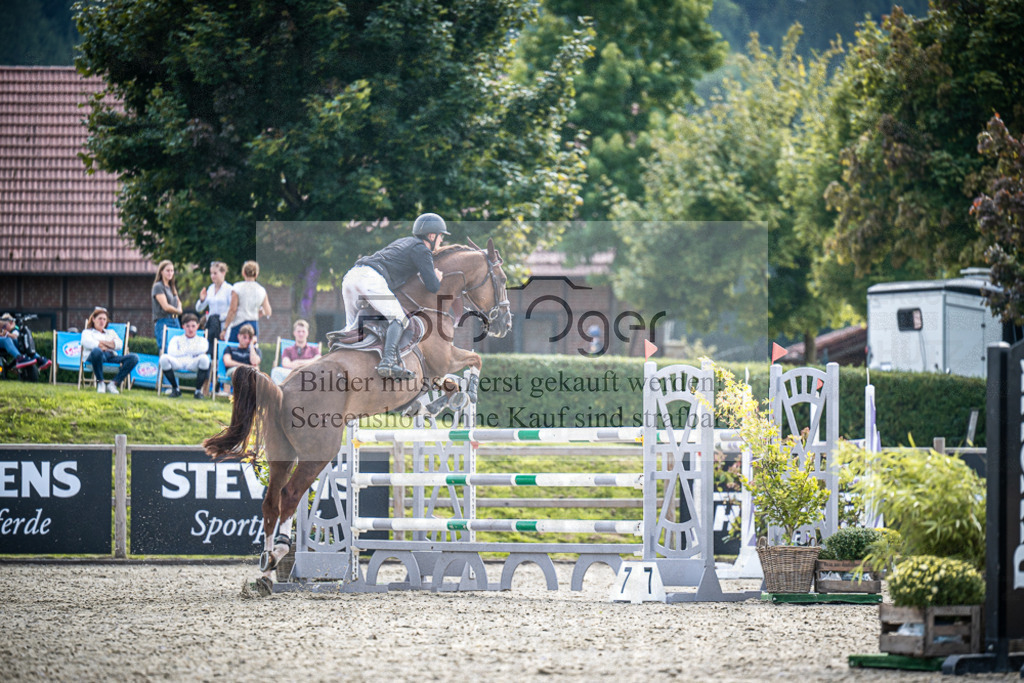 DOS_1663 | Entdecke hochwertige Reitturnierfotos von Foto Oger. Professionell, emotional und authentisch – jetzt Lieblingsmomente im Shop bestellen.Deutschlandweite Turnierfotografie. - Realisiert mit Pictrs.com