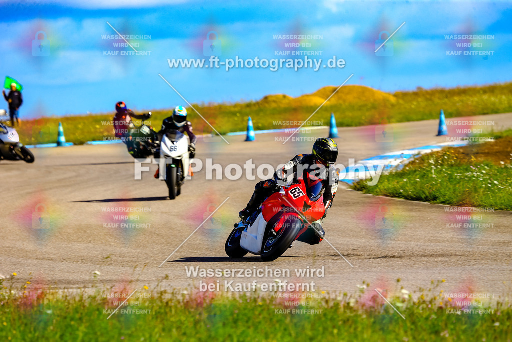 065-5119 | Hier findet Ihr Bilder von Touristenfahrten auf der Nürburgring Nordschleife oder von anderen Veranstaltungen die ich besucht habe. Viel Spass beim Durch Schauen 