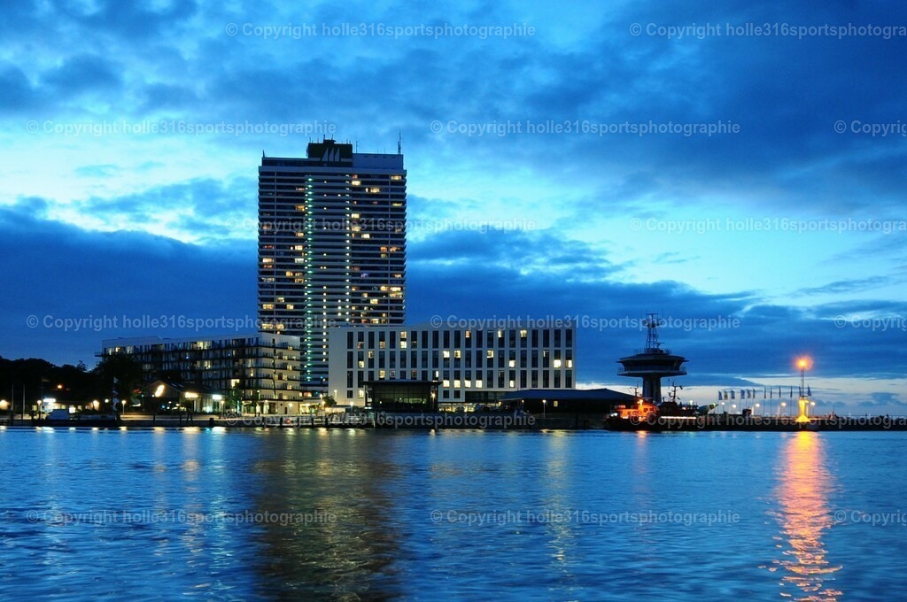 DSC_3003 (2) | Sportfotografie , Motorsport, Motoross, Reitsport, Mointainbike, Enduro,
Landschaft , Outdoor, Eventfotografie, Landschaft, Bilder online bestellen - Realisiert mit Pictrs.com