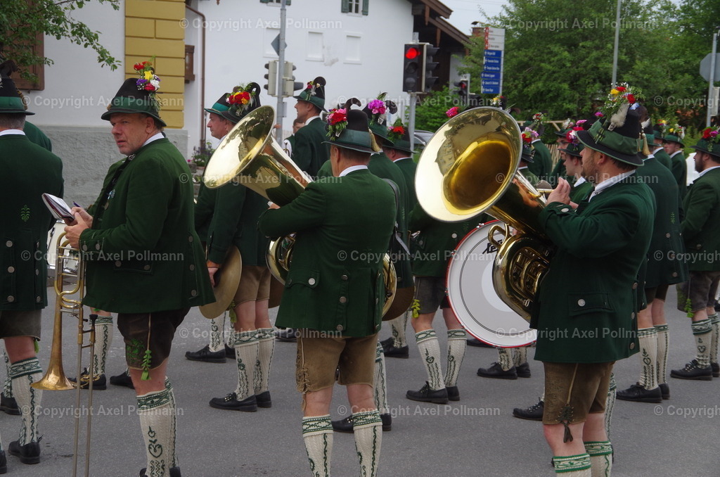 IMGP5788 | fotografiert von Axel PollmannLeonhardi Wallfahrt Benediktbeuern und Murnau, Fronleichnam, Fasching, Landschaft im Loisachtal und Benediktbeuern  - Realisiert mit Pictrs.com