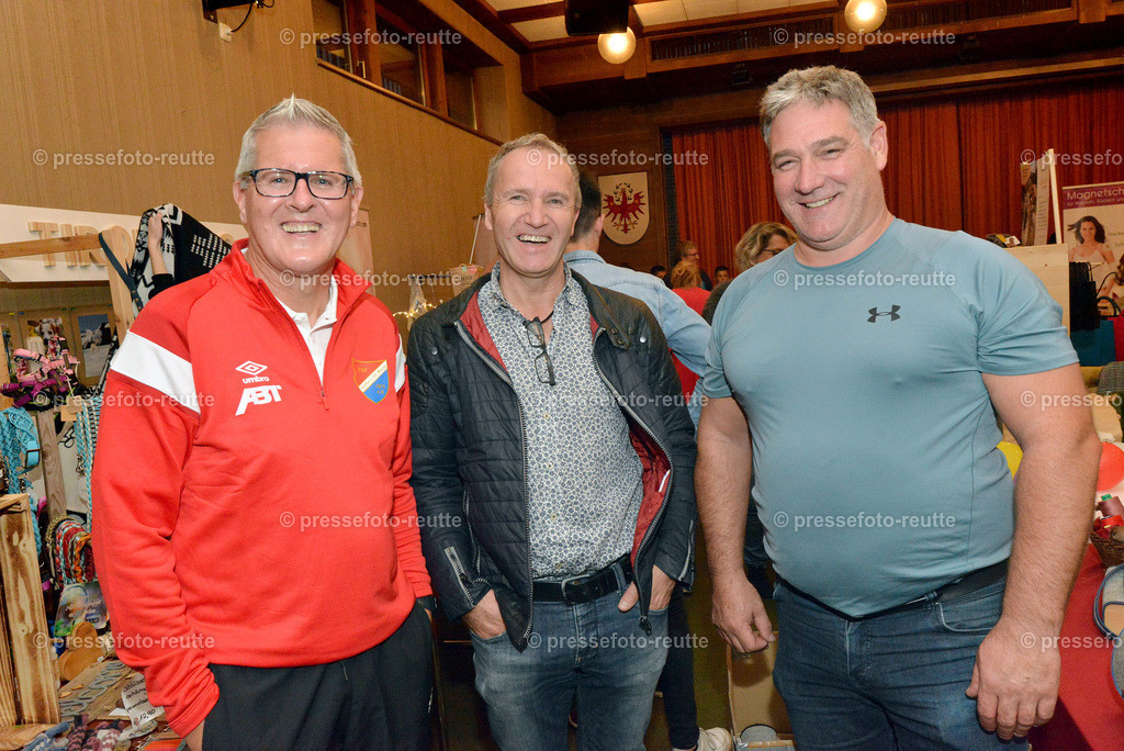 news-2022-Okt16-Frauenmesse-WB-HERRENTEAM--WTV_5018 | Info aus dem Bezirk Reutte/Ausserfern Tirol sowie eine umfangreiche Bilddatenbank über die gesamte Region: Lechtal, Talkessel Reutte, Tannheimertal, Zwischentoren. Lech, Plansee, Zugspitze, Grenztunnel, B179, Fernpassstraße, Verkehr, Lawinen, Tradition, - Realisiert mit Pictrs.com