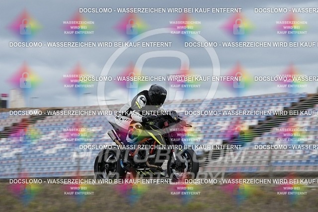 2025_10_30_PBK_12903 | Sportfotografie; SlowMotion; Video; Rennstrecke; Hafeneger; RSE; Speer; Trackday; Motorsportarena; Hockenheimring; Brno; Most; Barcelona; Valencia, Benny; Kaetzmer;