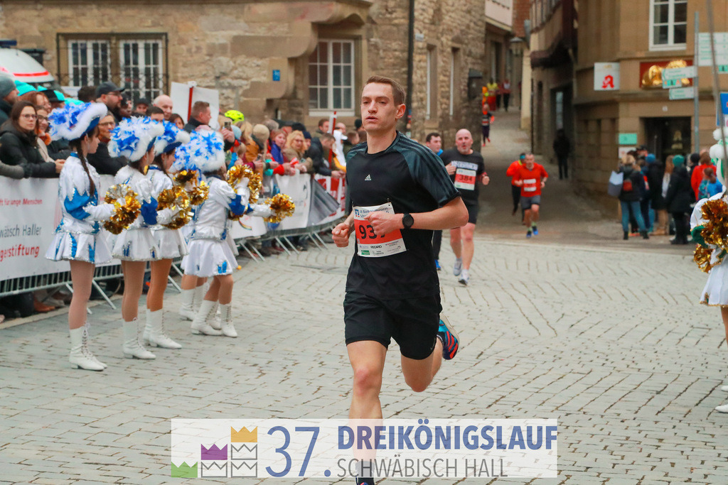 VR Bank Hauptlauf 10000m | 3 Koenigslauf 2023 - Realisiert mit Pictrs.com