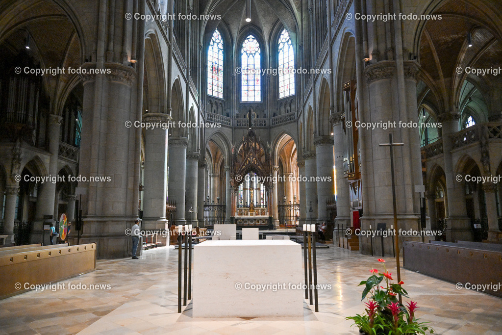 Mariendom_Linzer Dom_ 27.09.2023-7 | 27.09.2023, Domplatz Linz, AUT, Mariendom, Neuer Dom, im Bild Altar, Hochaltar