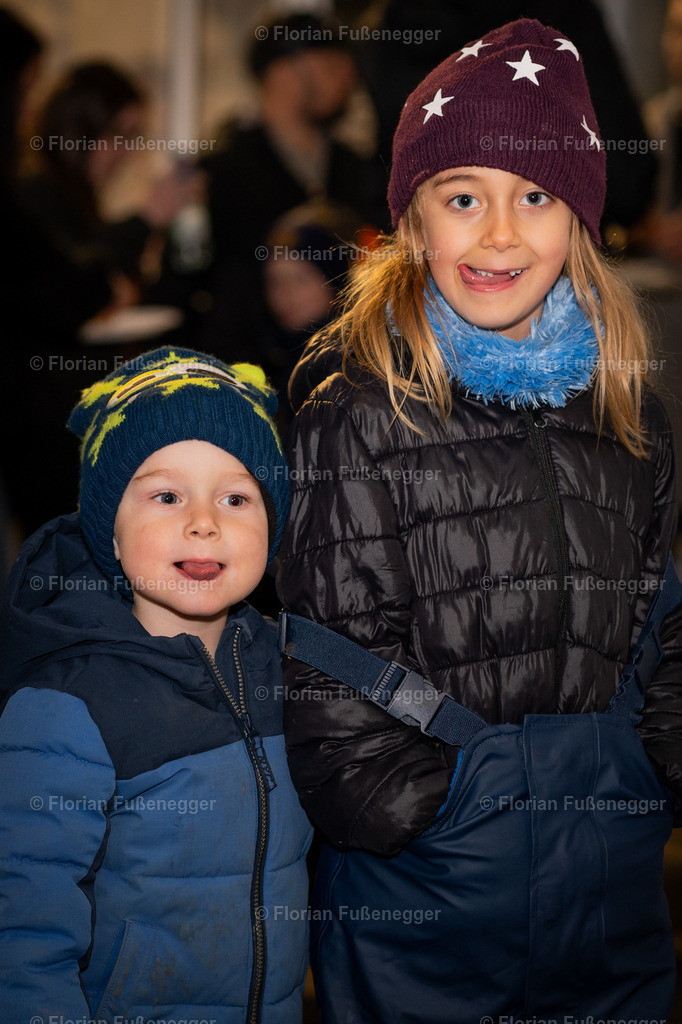 2025-03-19-Abschluss-Jungend-HSC-011 | "Fussifoto.com – Ihr Ansprechpartner für hochwertige Fotografie! Entdecken Sie kreative Bilder und professionelle Dienstleistungen. Kontaktieren Sie uns für Ihre Projekte!"