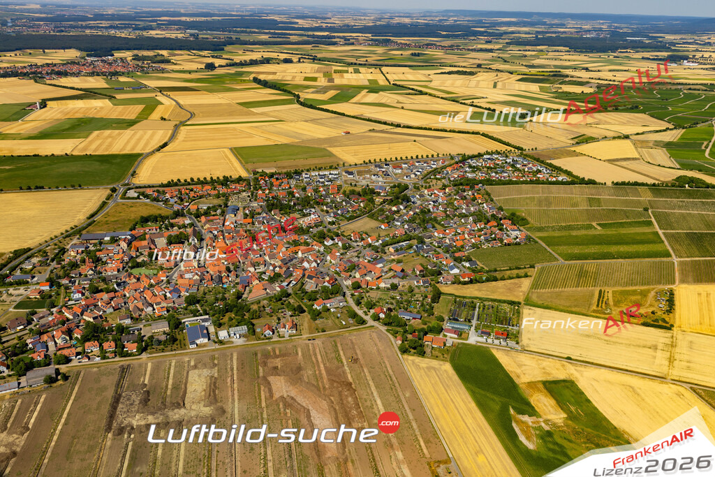Das Luftbild der Stadt Rödelsee wurde 2022 vom Flugzeug heraus erstellt (keine Drohnen-Aufnahmen) Aufnahmehöhe ca.450 Meter- hohe Bildauflösung und Druck-Qualität. Garantiert!