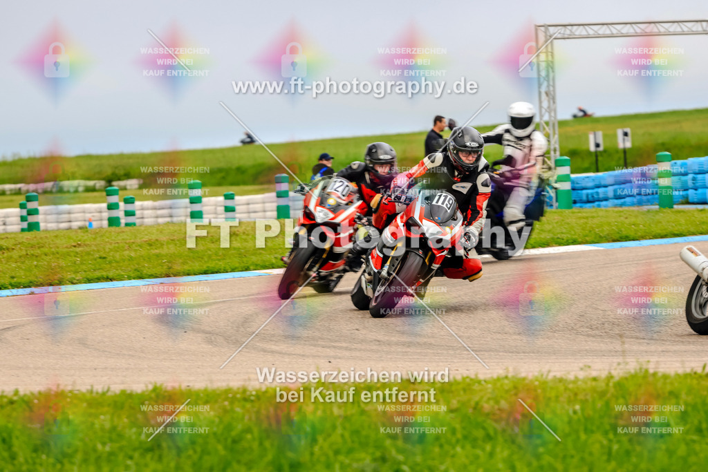 MotoTeam-8017 | Hier findet Ihr Bilder von Touristenfahrten auf der Nürburgring Nordschleife oder von anderen Veranstaltungen die ich besucht habe. Viel Spass beim Durch Schauen 