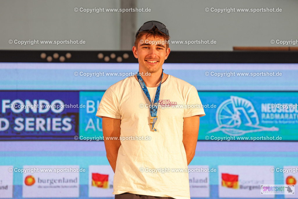 364_VJ__6134 | Neusiedlersee Radmarathon 2026@sportshot_your_pictrs #yourpictures#roadtowm2029 #nrm #neusiedlerseeradmarathon #neusiedlersee #neusiedlerseetourismus #burgenland #mörbisch #nrm26 #burgenlandtourismus #voglundco #poweredbyburgenlandtourismus #radsport #rad #marathon #ucigranfondo #visitburgenland #ucigranfondoworldseries