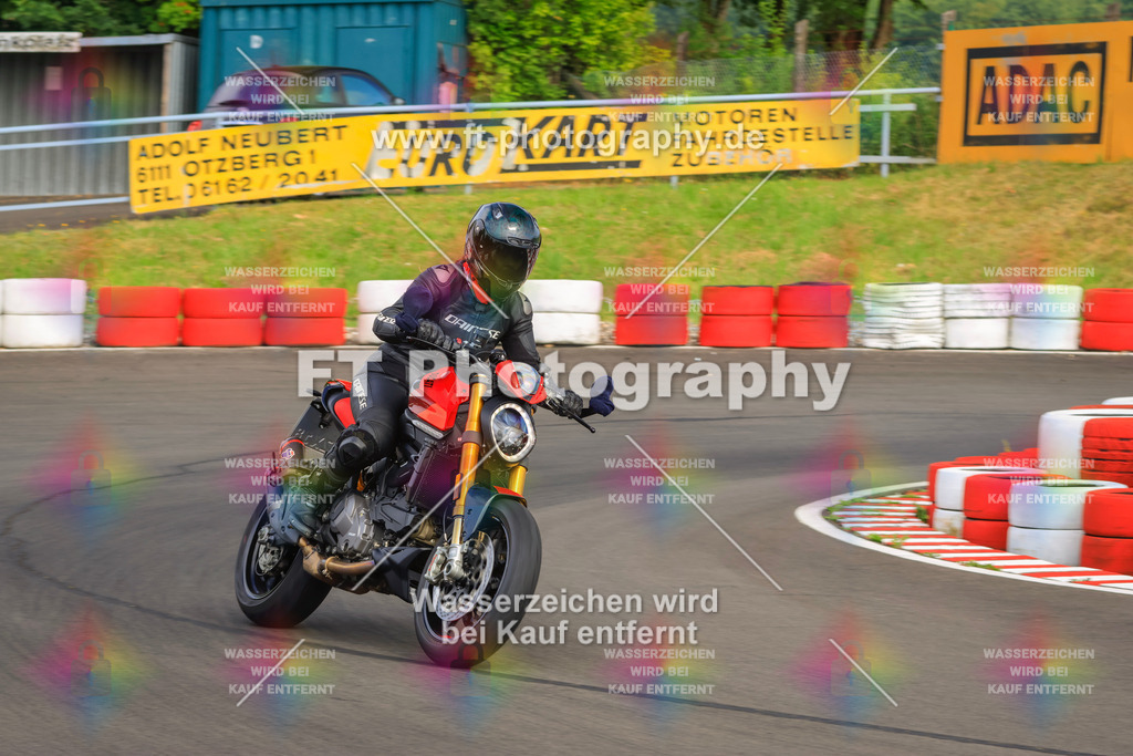 _DSK2083 | Hier findet Ihr Bilder von Touristenfahrten auf der Nürburgring Nordschleife oder von anderen Veranstaltungen die ich besucht habe. Viel Spass beim Durch Schauen 