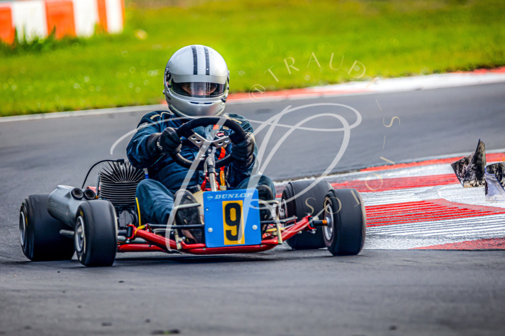 FB0DD0DC-AF0F-4D88-AC77-D78F618B4CCB | traudl_s_fotos