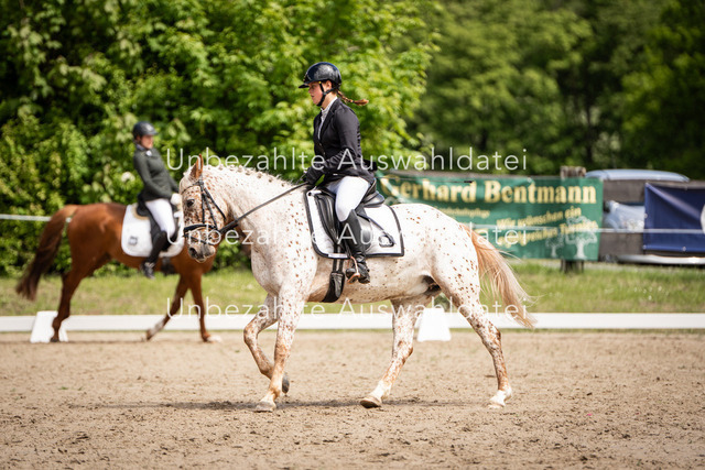 Bad_Meinberg_04634 | saradresslerfotografie - Realisiert mit Pictrs.com
