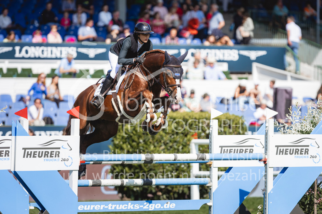 240510_Hamburg_YoungsterTour7y-105 | Deine schönsten Turniermomente als professionelle Fotos! Entdecke hochwertige Pferdesport-Fotografie im Online-Shop. Jetzt Fotos finden & bestellen!